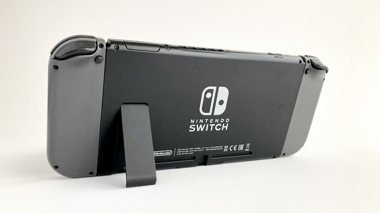Switch従来モデルの背面