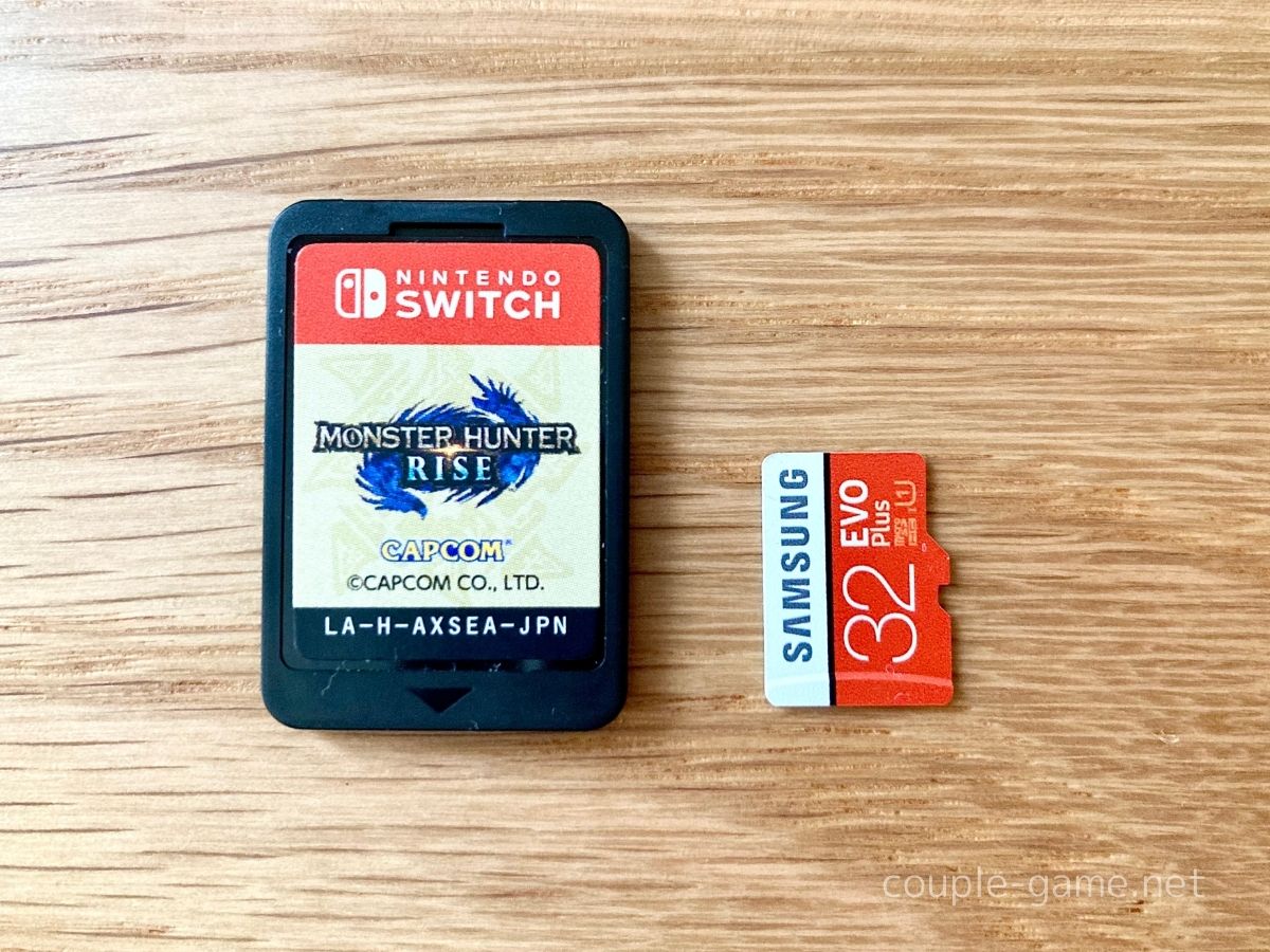 SwitchのゲームカードとmicroSDカード