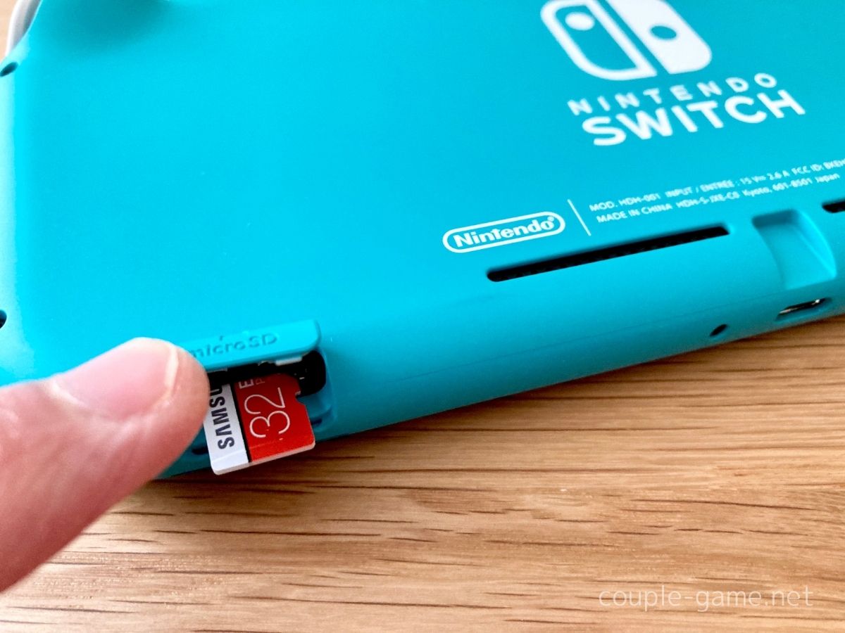 Switch Liteに挿したmicroSDカード
