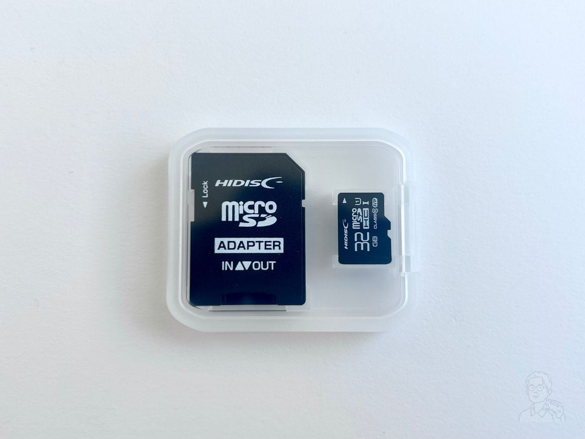 ダイソー「microSDカード」の専用のケース