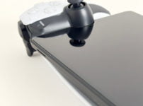 PlayStation Portal の液晶に貼った画面保護フィルム